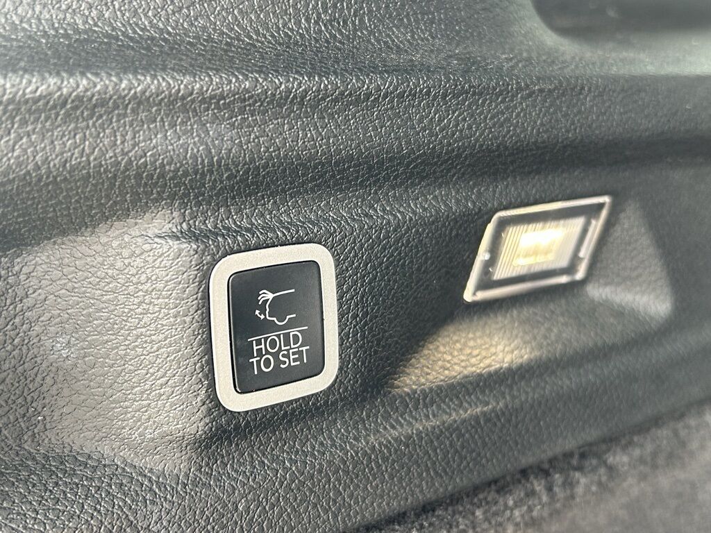 2021 Jeep Grand Cherokee L Overland Crestwood KY