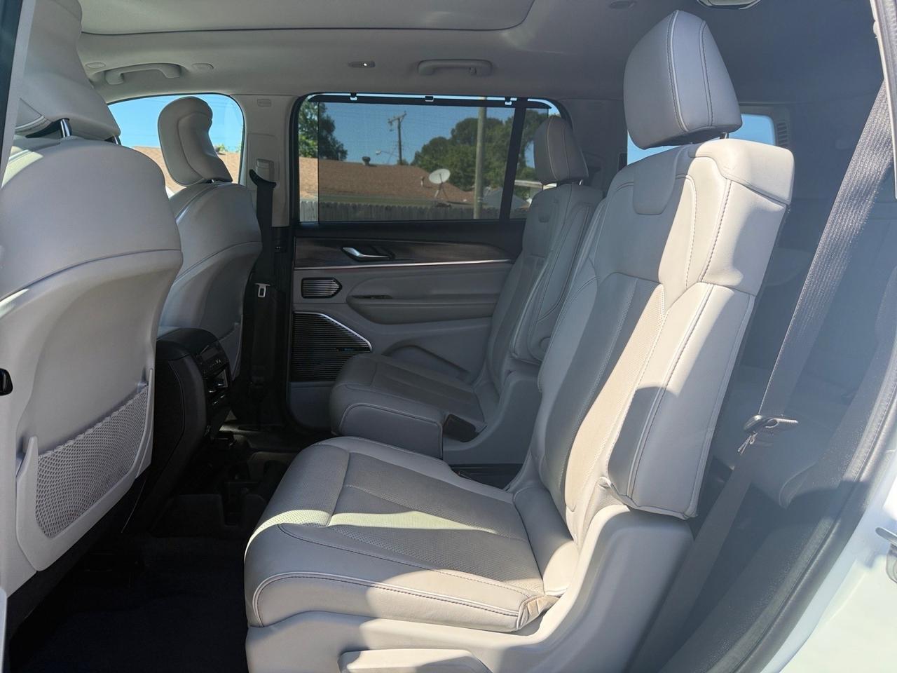 2021 Jeep Grand Cherokee L Overland, HEATED/VENTILATED SEATS, HEATED REAR SEATS, MOONROOF, APPLE CARPLAY/ANDROID AUTO, UNIVERSAL GARAGE DOOR OPENER, MCINTOSH SOUND SYSTEM, POWER LIFTGATE, CAPTAINS CHAIRS, 3RD ROW, BACKUP CAMERA, POWER/HEATED MIRRORS, REMOTE START, ONLY 1 OWNER Norfolk VA