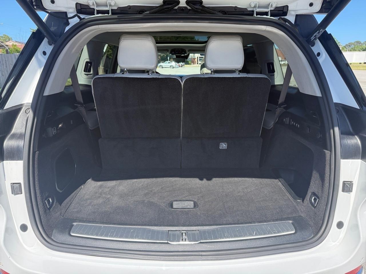 2021 Jeep Grand Cherokee L Overland, HEATED/VENTILATED SEATS, HEATED REAR SEATS, MOONROOF, APPLE CARPLAY/ANDROID AUTO, UNIVERSAL GARAGE DOOR OPENER, MCINTOSH SOUND SYSTEM, POWER LIFTGATE, CAPTAINS CHAIRS, 3RD ROW, BACKUP CAMERA, POWER/HEATED MIRRORS, REMOTE START, ONLY 1 OWNER Norfolk VA