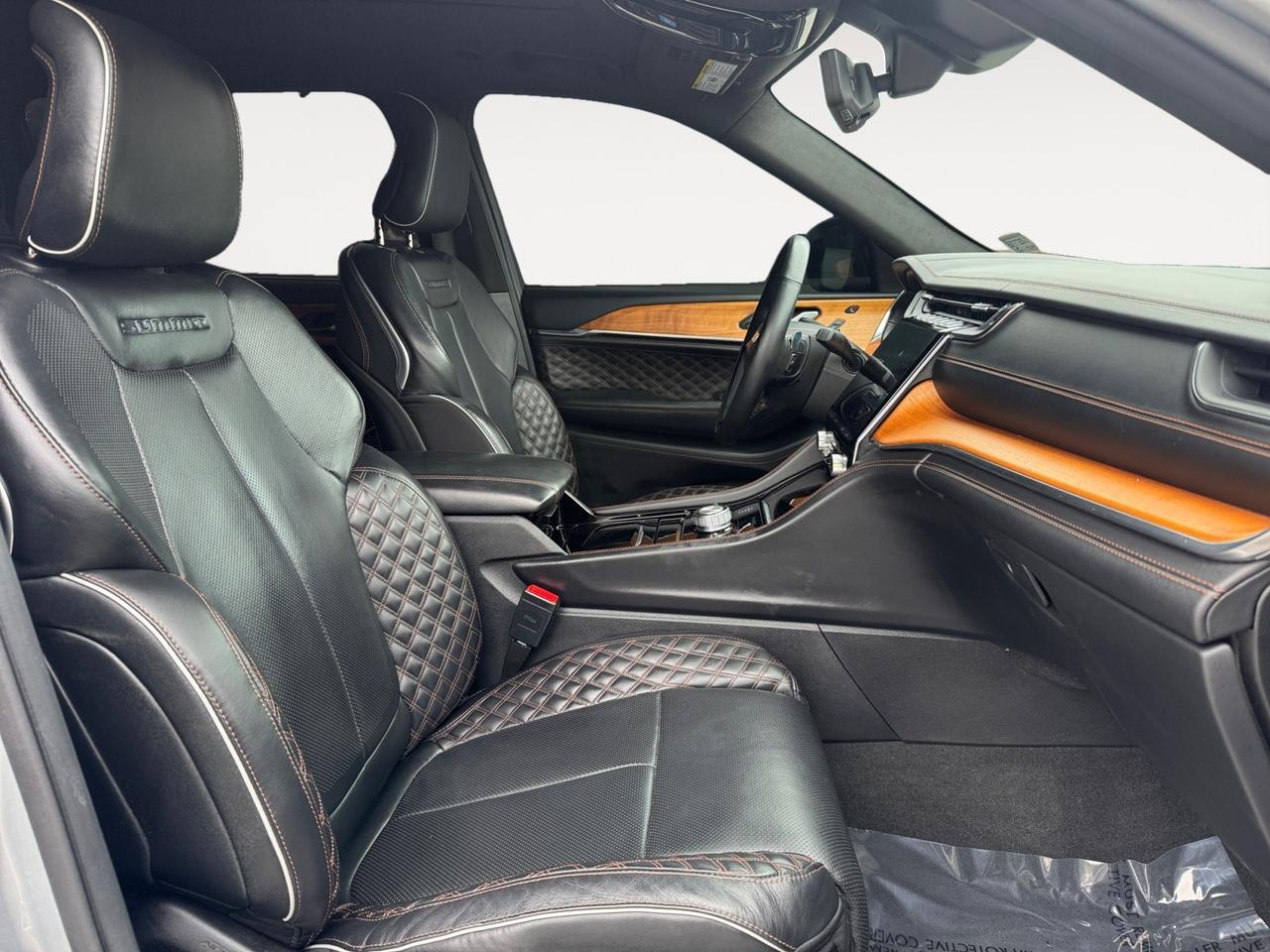 2021 Jeep Grand Cherokee L SUMMIT RESERVE, QUADRA LIFT AIR SUSPENSION, 4X4, TOWING PACKAGE, PANORAMIC SUNROOF, CROSS PATH DETECTION, HEAD-UP DISPLAY, MCINTOSH SPEAKERS, HEATED & COOLED SEATS, ADAPTIVE CRUISE CONTROL, COMFORT, SAFETY, & LUXURY, THIS SUV HAS IT ALL- DONT MISS OU Norfolk VA