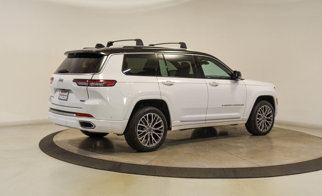 2021 Jeep Grand Cherokee L Summit Akron OH