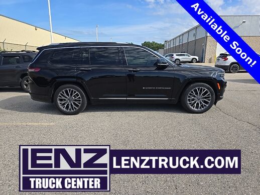 2021_Jeep_Grand Cherokee L_Summit Reserve 4WD 7 Passenger_ Fond du Lac WI