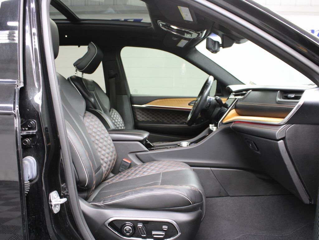 2021 Jeep Grand Cherokee L Summit Reserve 4WD 7 Passenger Fond du Lac WI