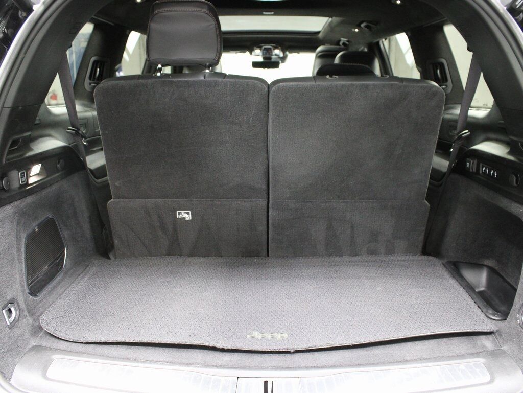 2021 Jeep Grand Cherokee L Summit Reserve 4WD 7 Passenger Fond du Lac WI