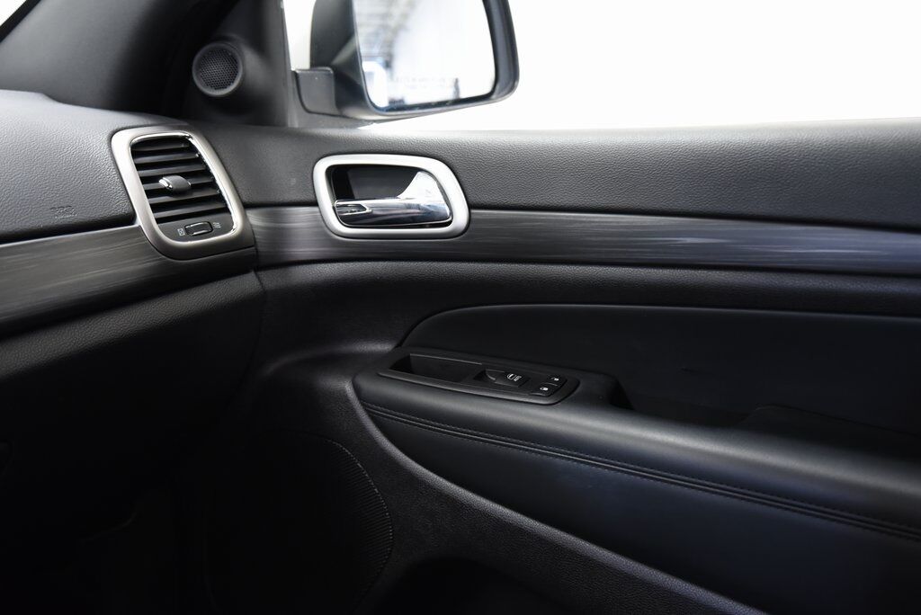 2021 Jeep Grand Cherokee Laredo E Akron