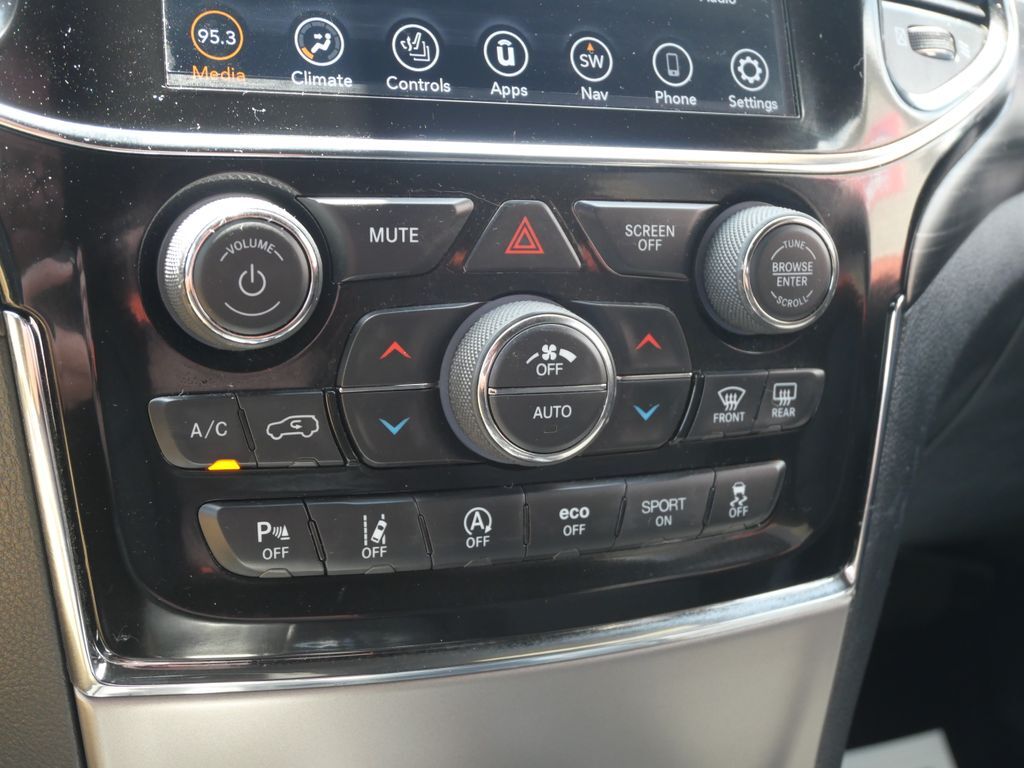 2021 Jeep Grand Cherokee Laredo E Mt Pleasant MI