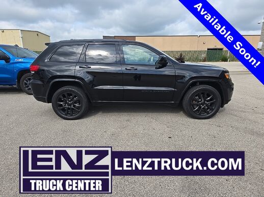 2021_Jeep_Grand Cherokee_Laredo X 4WD_ Fond du Lac WI