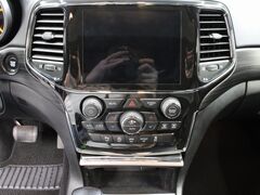 2021 Jeep Grand Cherokee Laredo X 4WD Fond du Lac WI