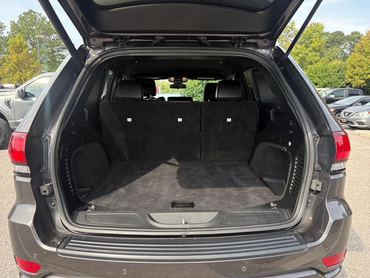 2021 Jeep Grand Cherokee Laredo X, 4X4, POWER LIFTGATE, BLIND SPOT ALERT, APPLE CARPLAY/ANDROID AUTO, BACKUP CAMERA, REMOTE START, NAVIGATION, BLUETOOTH, HEATED STEERING WHEEL & SEATS, CLEAN CARFAX, JUMP IN A JEEP NOW! Virginia Beach VA