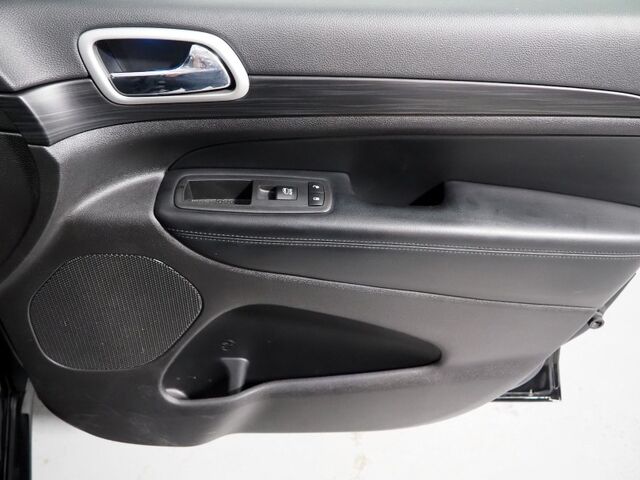 2021 Jeep Grand Cherokee Laredo X *PRO TECH II PKG, NAVIGATION, SAFETY ALERTS, BACKUP-CAMERA, COLOR TOUCHSCREEN, HEATED SEATS/STEERING, POWER LIFTGATE, REMOTE START, 20 INCH WHEELS, ANDROID & APPLE Round Rock TX