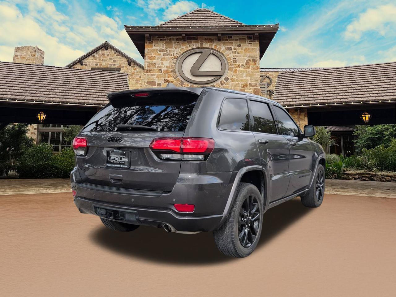 2021 Jeep Grand Cherokee Laredo X