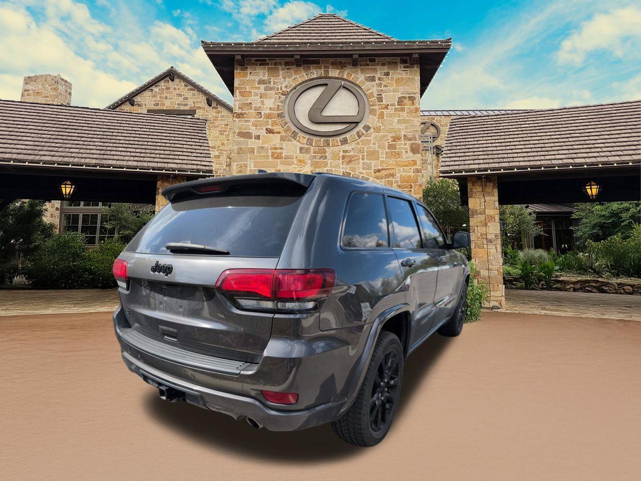 2021 Jeep Grand Cherokee Laredo X
