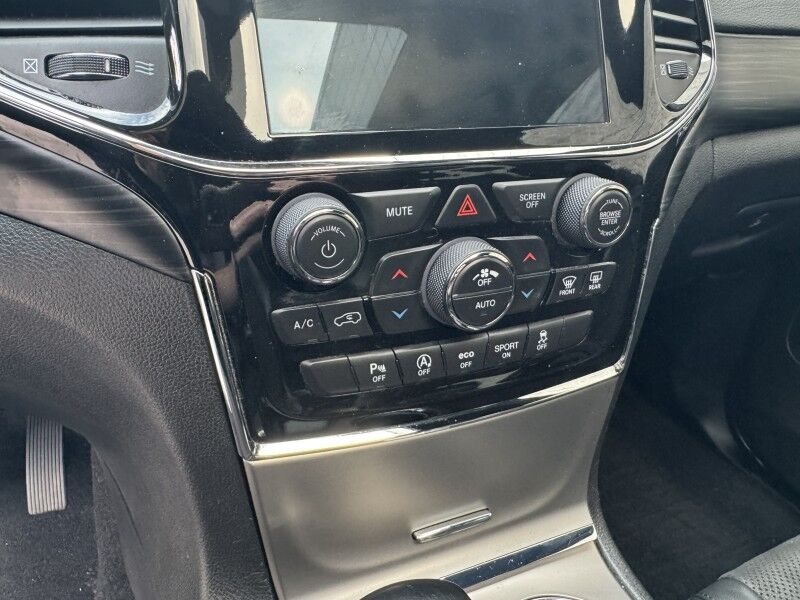 2021 Jeep Grand Cherokee Laredo X Willow Grove PA