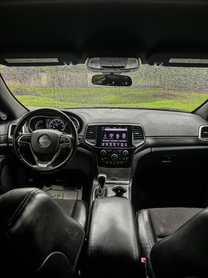 2021 Jeep Grand Cherokee Laredo X photo 29