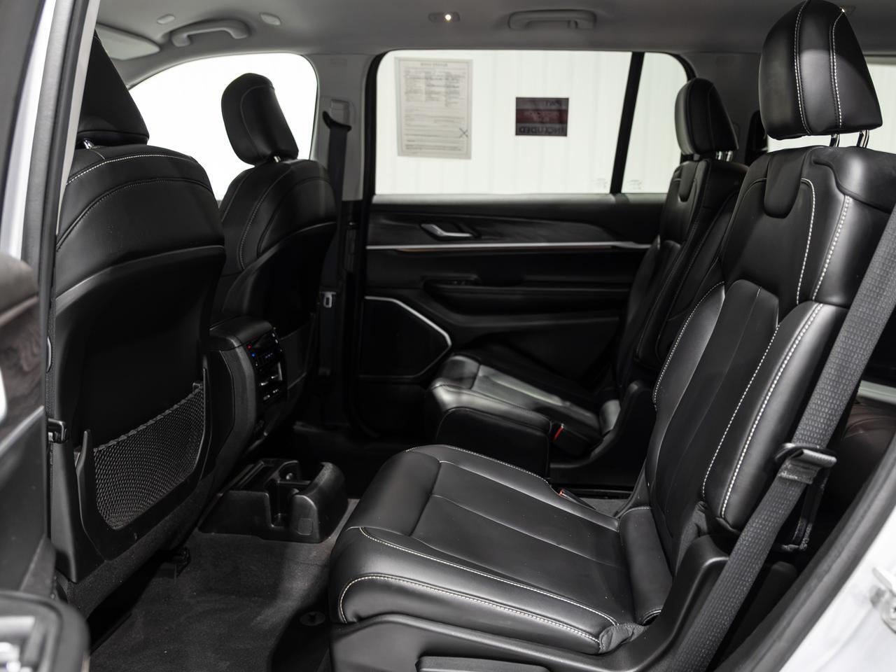 2021 Jeep Grand Cherokee Limited 4WD 6-Passenger Cranberry PA