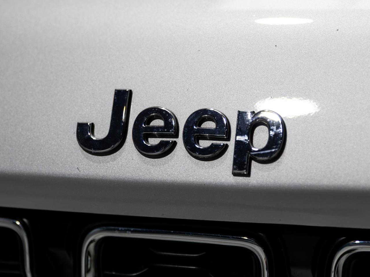 2021 Jeep Grand Cherokee Limited 4WD 6-Passenger Cranberry PA