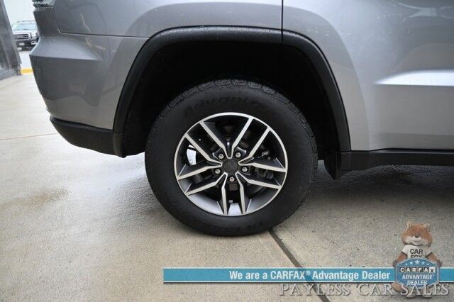 2021 Jeep Grand Cherokee Limited / AWD / Luxury Group II Pkg / Auto Start / Heated & Ventilated Leather Seats / Heated Steering Wheel / Navigation / Panoramic Sunroof / Blind Spot Alert / Apple CarPlay & Android Auto / Back Up Camera Anchorage AK