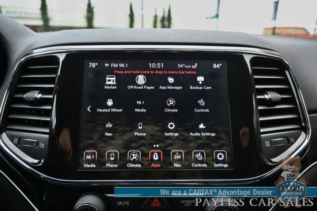 2021 Jeep Grand Cherokee Limited / AWD / Luxury Group II Pkg / Auto Start / Heated & Ventilated Leather Seats / Heated Steering Wheel / Navigation / Panoramic Sunroof / Blind Spot Alert / Apple CarPlay & Android Auto / Back Up Camera Anchorage AK