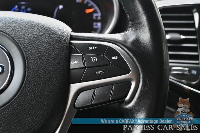 2021 Jeep Grand Cherokee Limited / AWD / Luxury Group II Pkg / Auto Start / Heated & Ventilated Leather Seats / Heated Steering Wheel / Navigation / Panoramic Sunroof / Blind Spot Alert / Apple CarPlay & Android Auto / Back Up Camera Anchorage AK