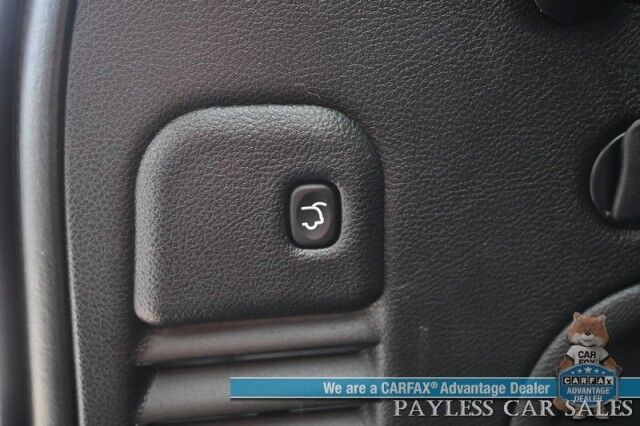 2021 Jeep Grand Cherokee Limited / AWD / Luxury Group II Pkg / Auto Start / Heated & Ventilated Leather Seats / Heated Steering Wheel / Navigation / Panoramic Sunroof / Blind Spot Alert / Apple CarPlay & Android Auto / Back Up Camera Anchorage AK