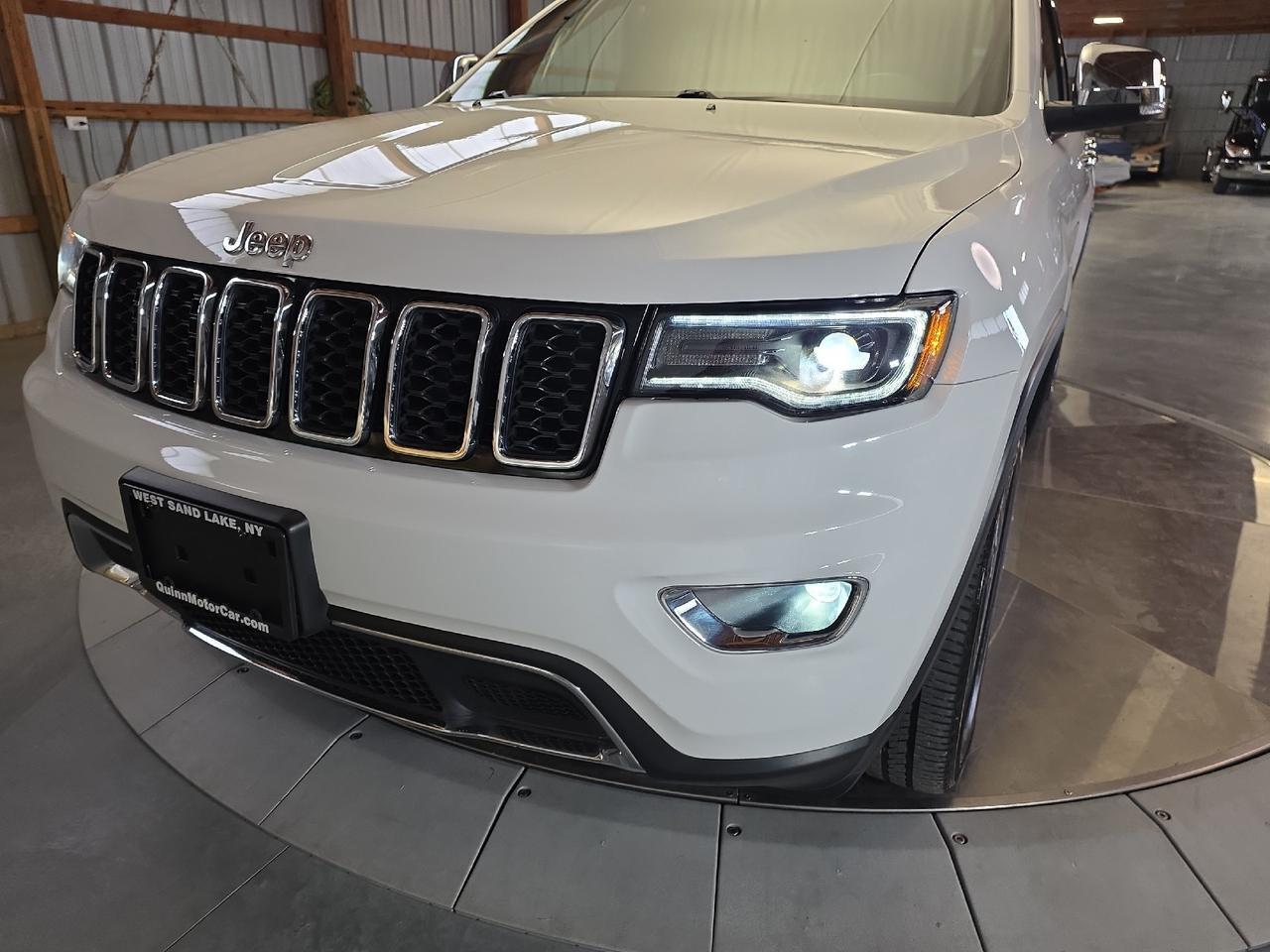 2021 Jeep Grand Cherokee Limited Sand Lake NY