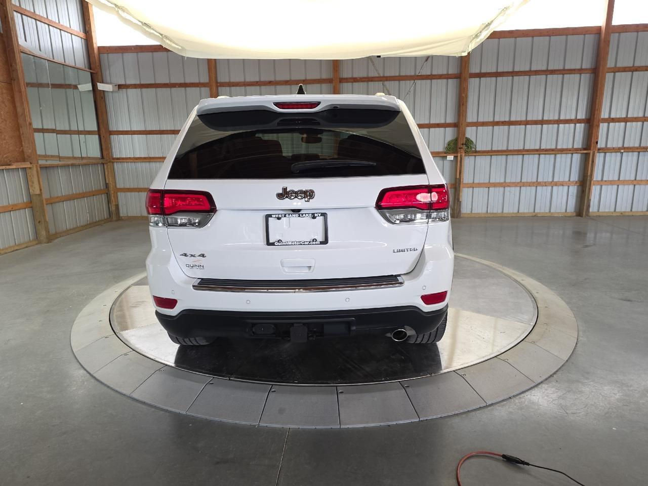 2021 Jeep Grand Cherokee Limited Sand Lake NY