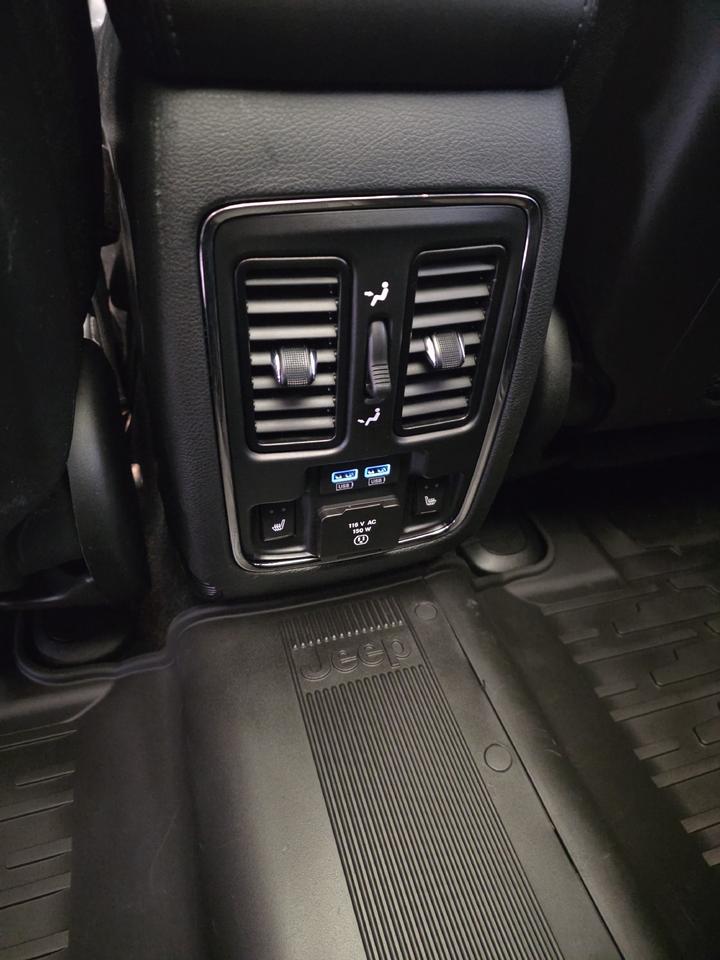2021 Jeep Grand Cherokee Limited Sand Lake NY