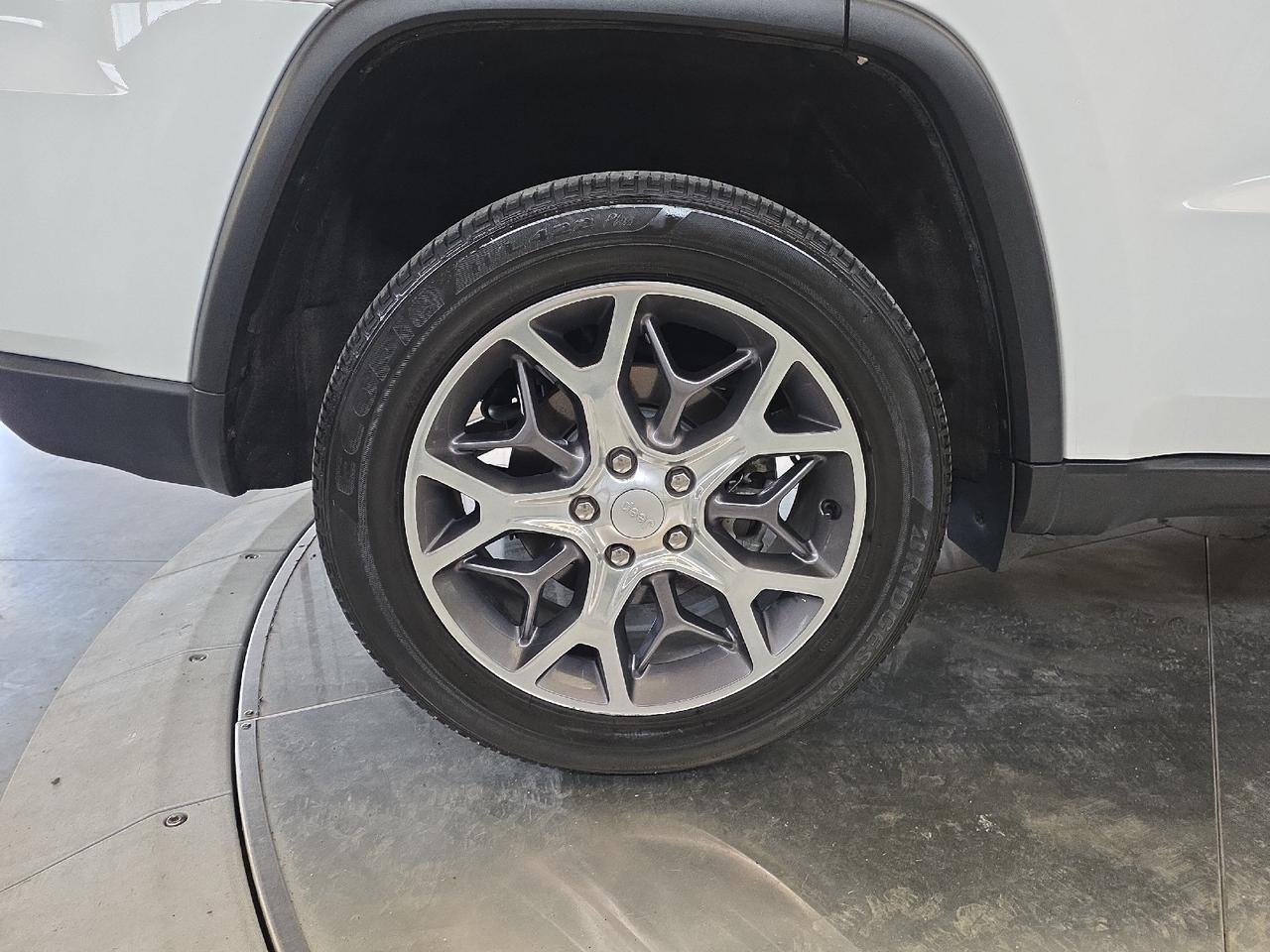 2021 Jeep Grand Cherokee Limited Sand Lake NY