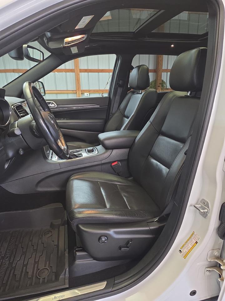 2021 Jeep Grand Cherokee Limited Sand Lake NY