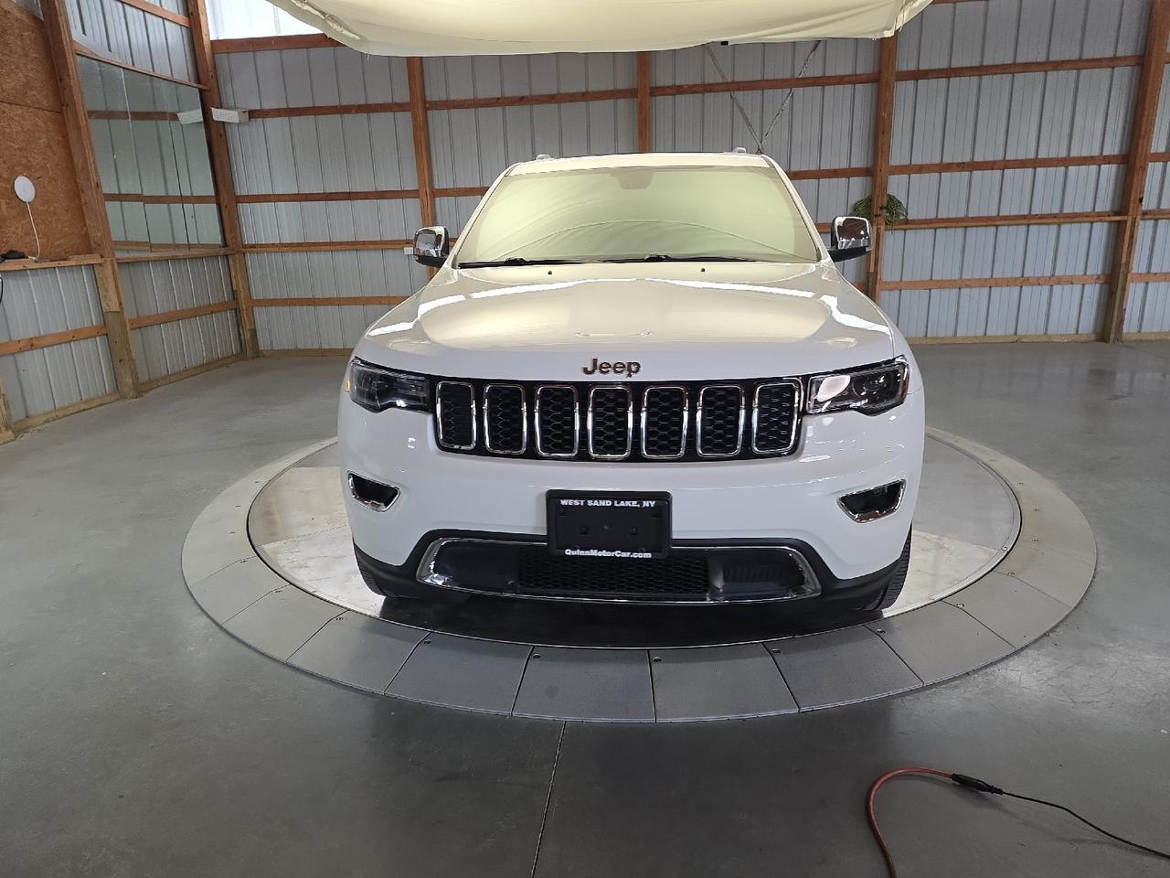 2021 Jeep Grand Cherokee Limited Sand Lake NY