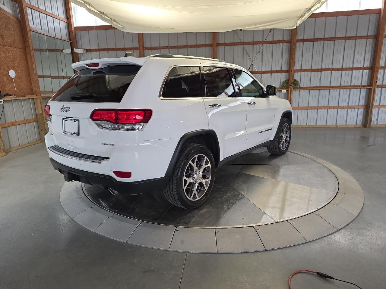 2021 Jeep Grand Cherokee Limited Sand Lake NY