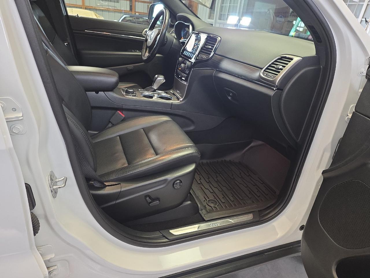 2021 Jeep Grand Cherokee Limited Sand Lake NY