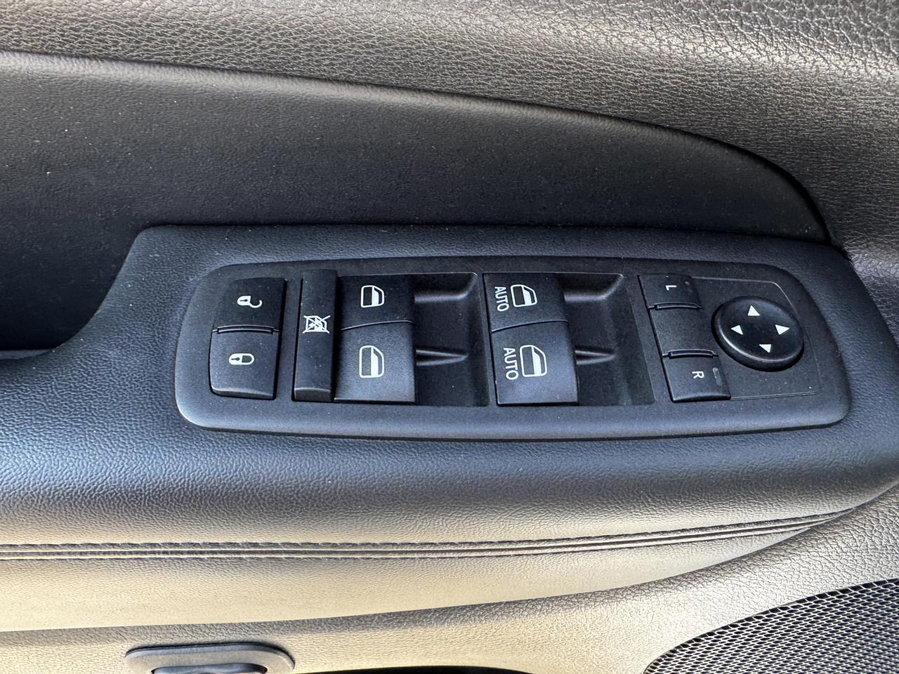 2021 Jeep Grand Cherokee Limited X 4x4 | V6 | Leather | Alpine Audio | Pano Sunroof | Backup Camera Redwater AB