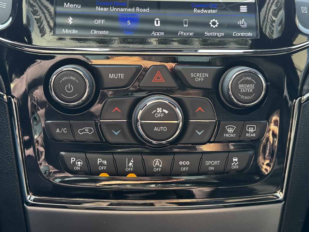 2021 Jeep Grand Cherokee Limited X 4x4 | V6 | Leather | Alpine Audio | Pano Sunroof | Backup Camera Redwater AB