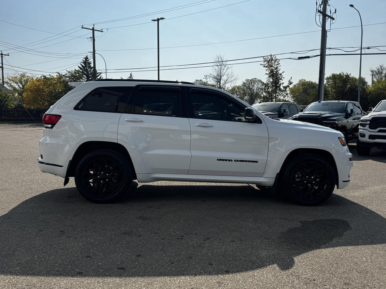 2021 Jeep Grand Cherokee Limited X 4x4 | V6 | Leather | Alpine Audio | Pano Sunroof | Backup Camera Redwater AB