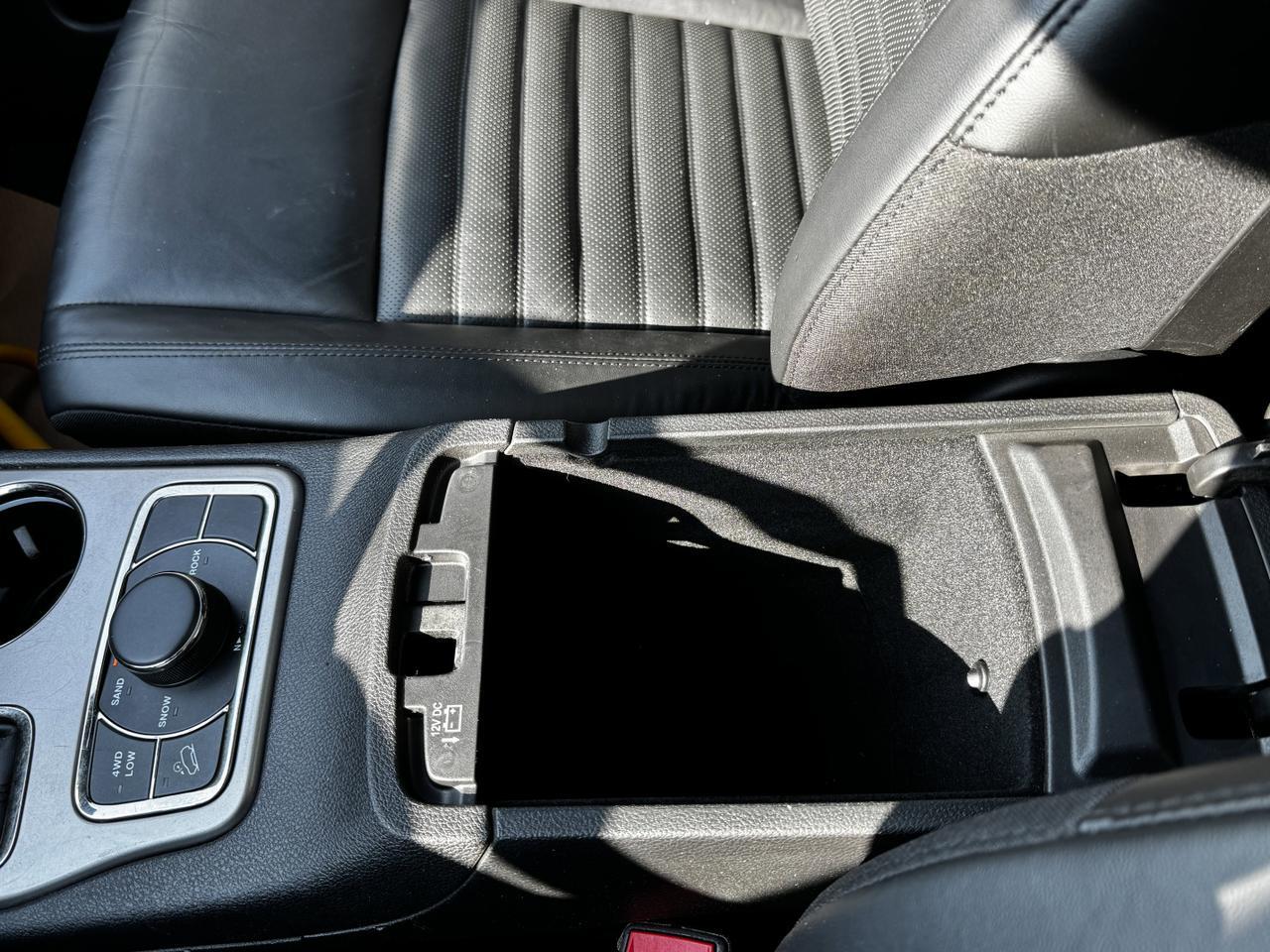 2021 Jeep Grand Cherokee Limited X 4x4 | V6 | Leather | Alpine Audio | Pano Sunroof | Backup Camera Redwater AB