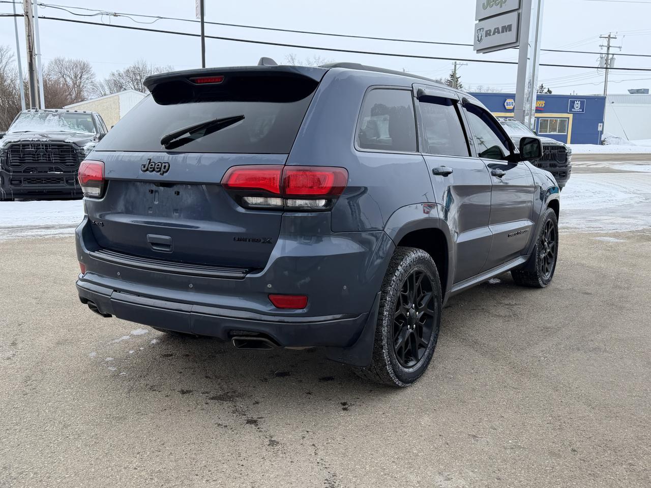 2021 Jeep Grand Cherokee Limited X 4x4 | V8 | Leather | Heated Seats | NAV | 20IN Black Wheels | Remote Start Redwater AB