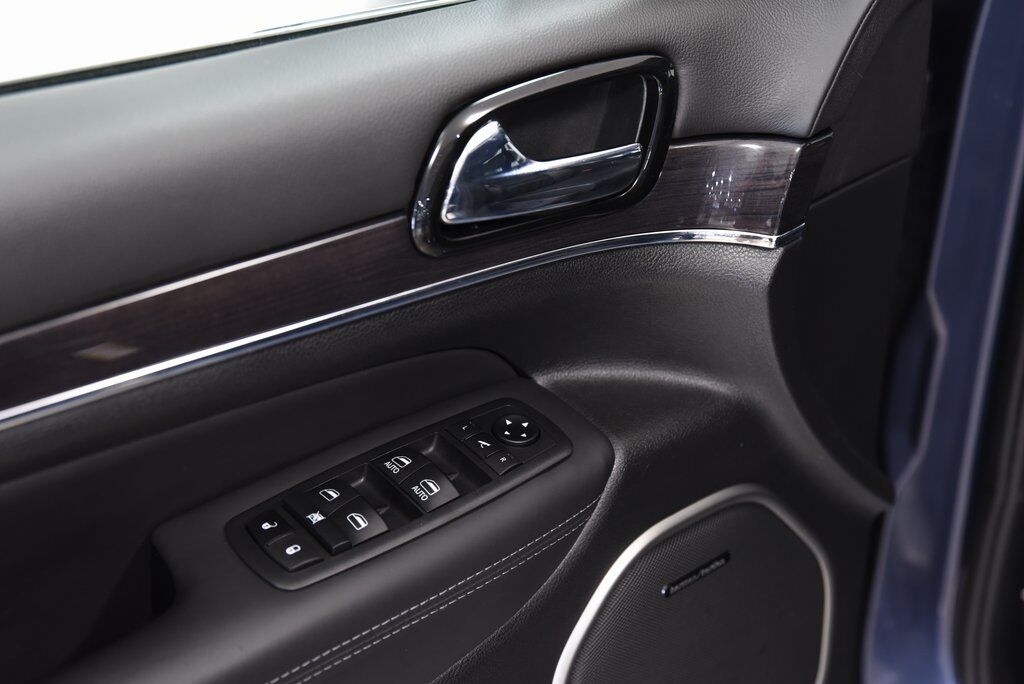 2021 Jeep Grand Cherokee Overland Akron