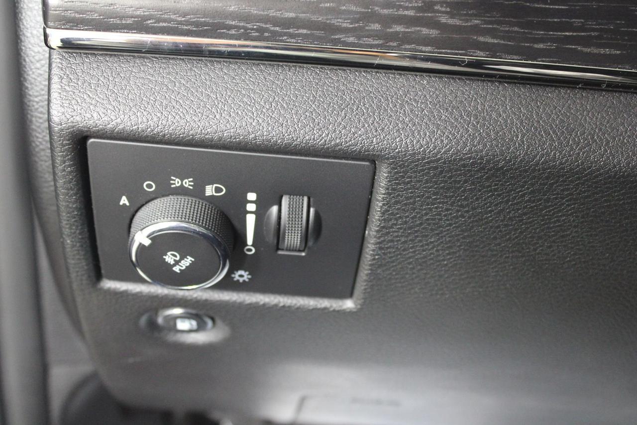 2021 Jeep Grand Cherokee Overland Fredericksburg VA