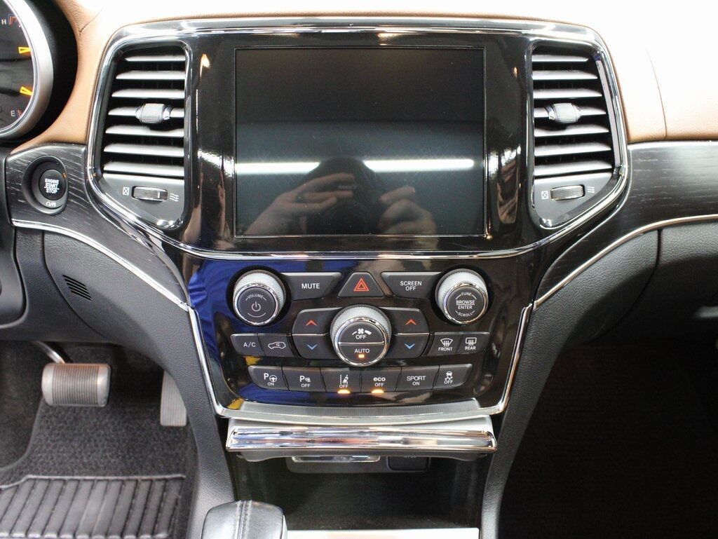 2021 Jeep Grand Cherokee Summit 4WD Fond du Lac WI