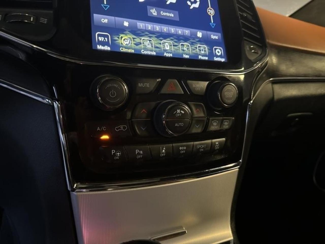 2021 Jeep Grand Cherokee Summit 4x4 Yonkers NY