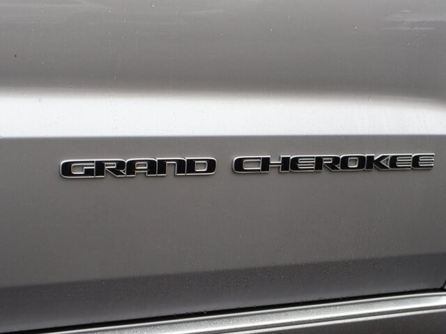 2021 Jeep Grand Cherokee Summit Oshkosh WI