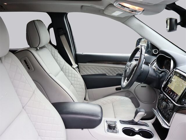 2021 Jeep Grand Cherokee Summit Oshkosh WI