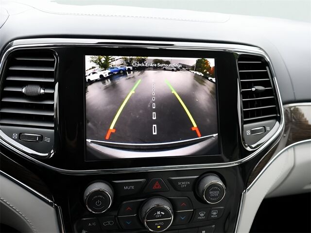 2021 Jeep Grand Cherokee Summit Oshkosh WI