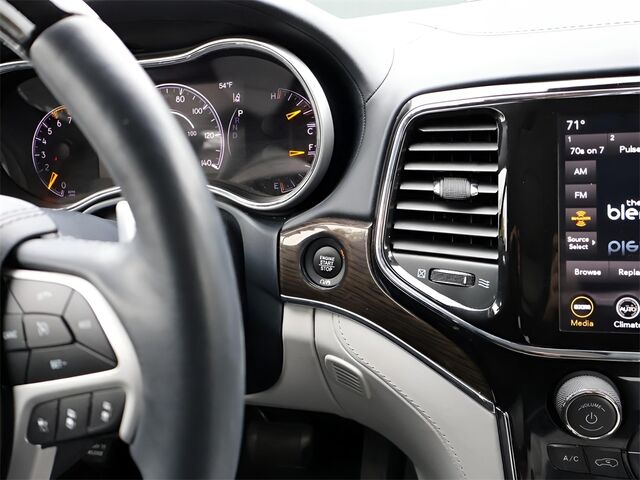 2021 Jeep Grand Cherokee Summit Oshkosh WI