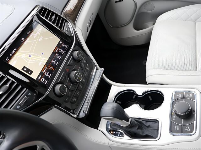 2021 Jeep Grand Cherokee Summit Oshkosh WI