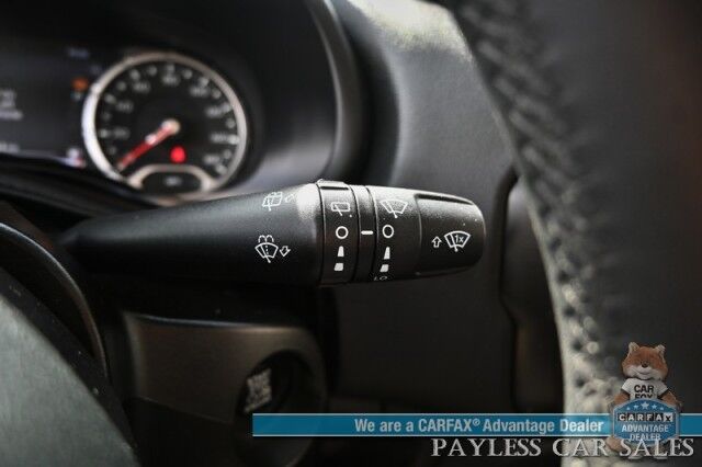 2021 Jeep Renegade Latitude / 4X4 / Auto Start / Blind Spot Alert / Lane Departure & Forward Collision / Apple CarPlay & Android Auto / AUX & USB Input / Back Up Camera / Keyless Entry & Start / Only 11K Miles / 29 MPG/ 1-Owner Anchorage AK
