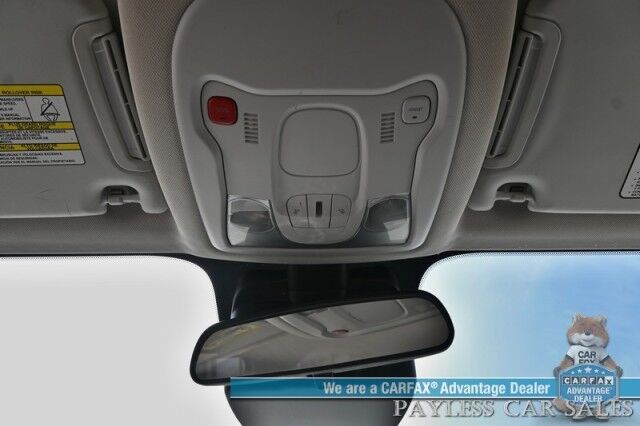 2021 Jeep Renegade Latitude / 4X4 / Auto Start / Blind Spot Alert / Lane Departure & Forward Collision / Apple CarPlay & Android Auto / AUX & USB Input / Back Up Camera / Keyless Entry & Start / Only 11K Miles / 29 MPG/ 1-Owner Anchorage AK