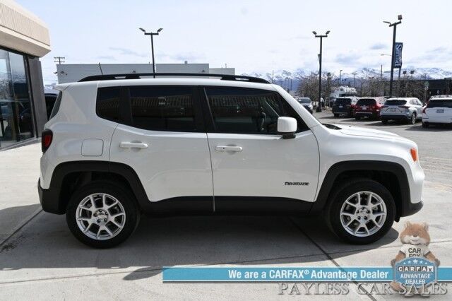 2021 Jeep Renegade Latitude / 4X4 / Auto Start / Blind Spot Alert / Lane Departure & Forward Collision / Apple CarPlay & Android Auto / AUX & USB Input / Back Up Camera / Keyless Entry & Start / Only 11K Miles / 29 MPG/ 1-Owner Anchorage AK