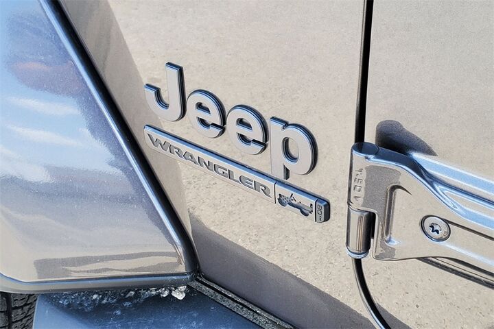 2021 Jeep Wrangler   TX